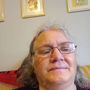 Meet your Posher, Marian